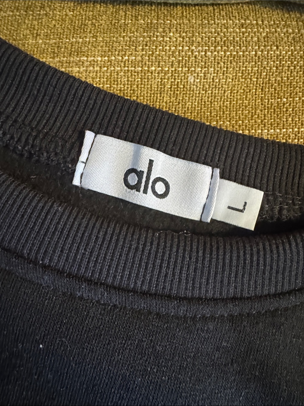 ALO Yoga Black Jogger Sweater & Pants Set - Picture 4 of 9